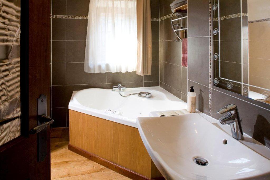 Hotel Les Remparts Mirepoix (Ariege) Quarto foto