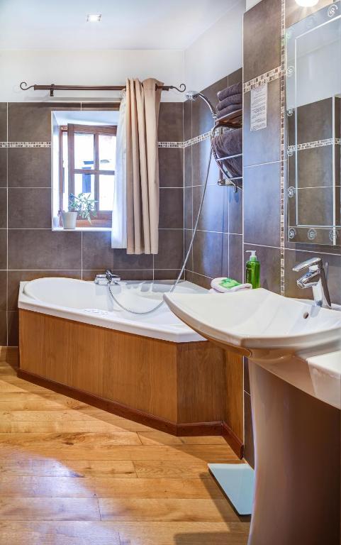 Hotel Les Remparts Mirepoix (Ariege) Quarto foto