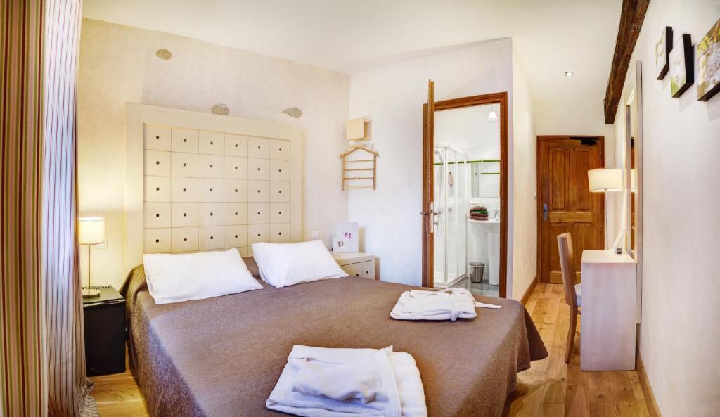 Hotel Les Remparts Mirepoix (Ariege) Quarto foto