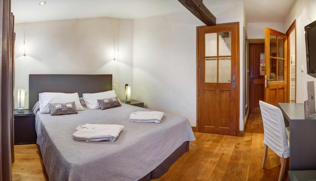 Hotel Les Remparts Mirepoix (Ariege) Quarto foto
